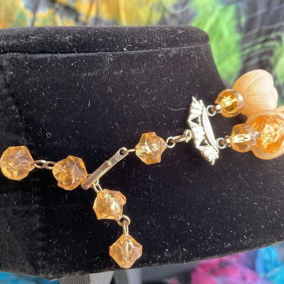 16" Double Strand Tulip 2 part Bead Choker Necklace and Clip Earrings Peach - Picture 5 of 7